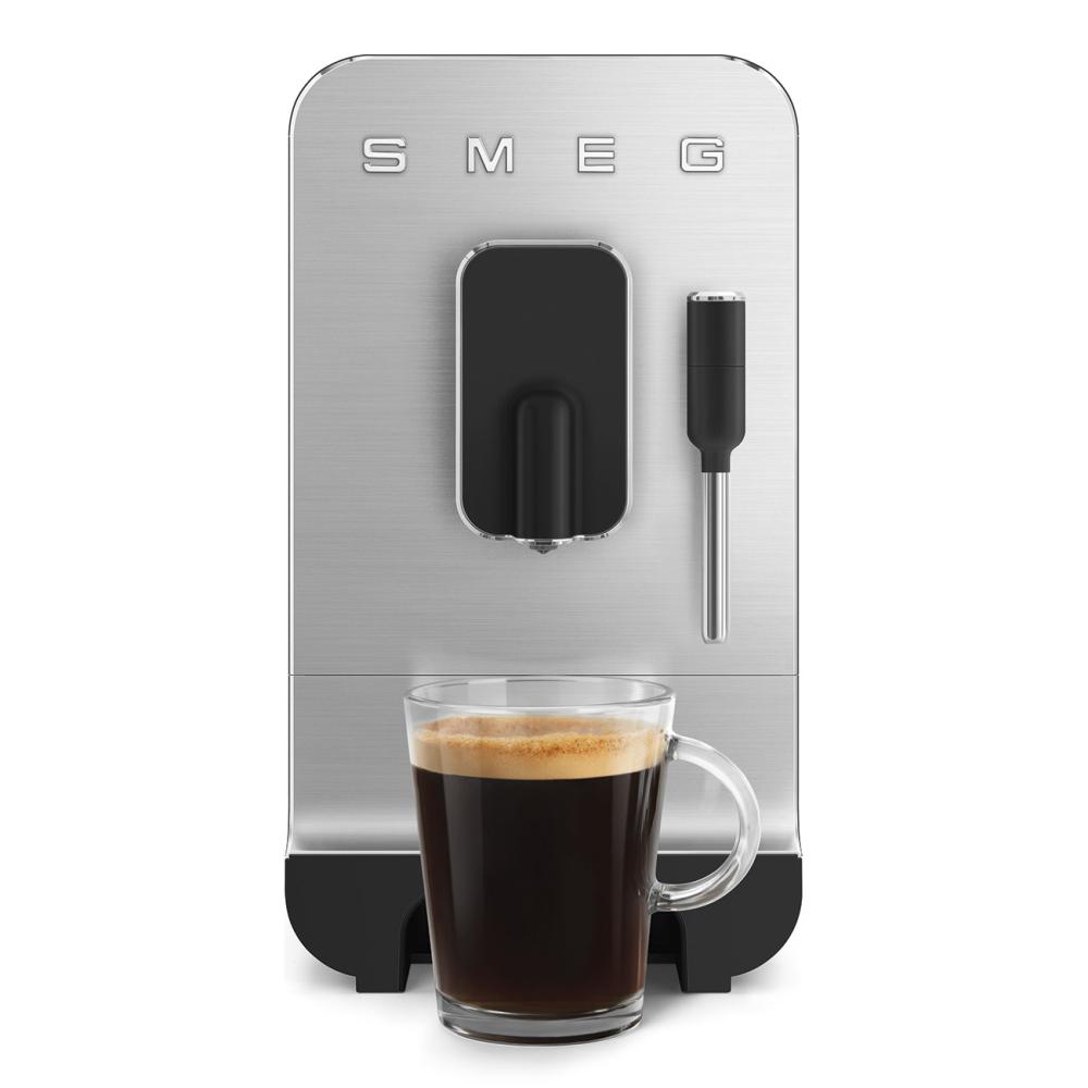 SMEG Automatický kávovar na cappucino 19 barů / 1,4l (EOL)