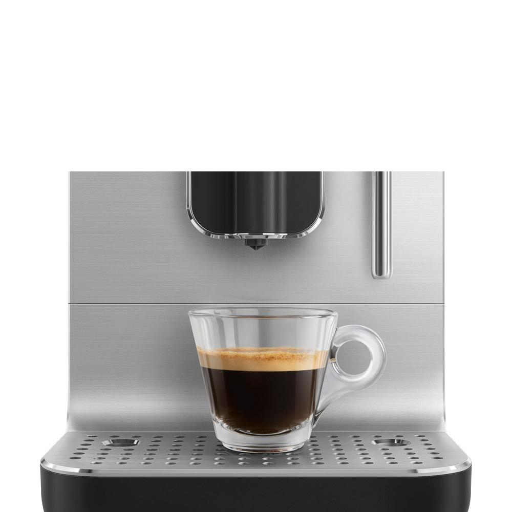 SMEG Automatický kávovar na cappucino 19 barů / 1,4l (EOL)