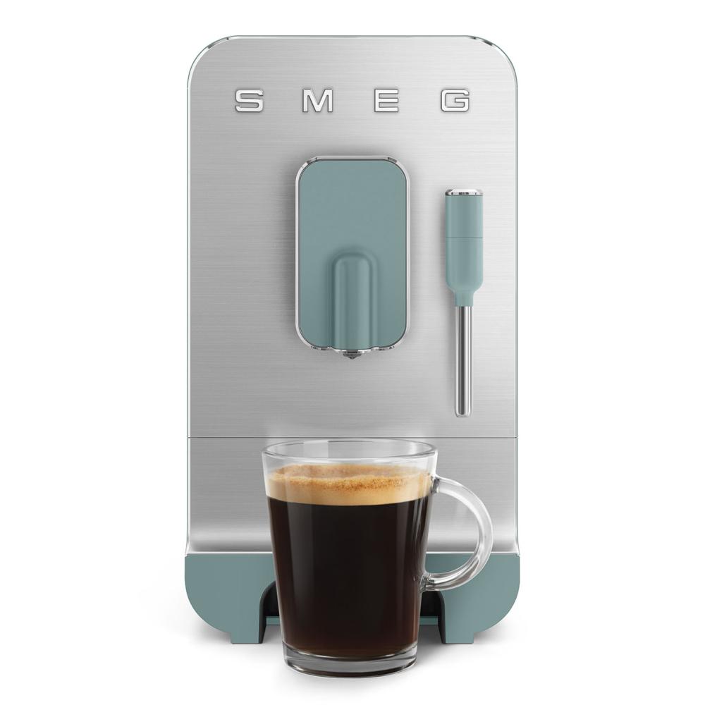 SMEG Automatický kávovar na cappucino 19 barů / 1,4l (EOL)