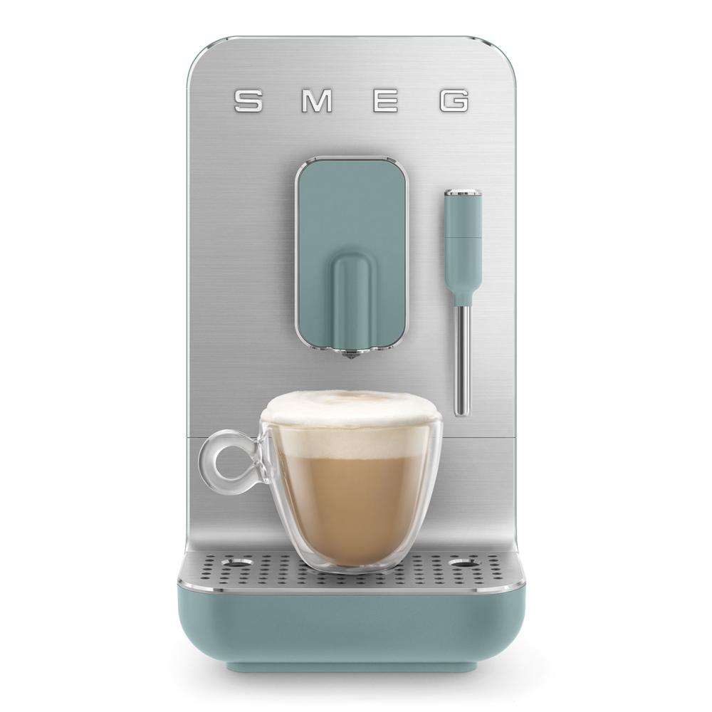 SMEG Automatický kávovar na cappucino 19 barů / 1,4l (EOL)