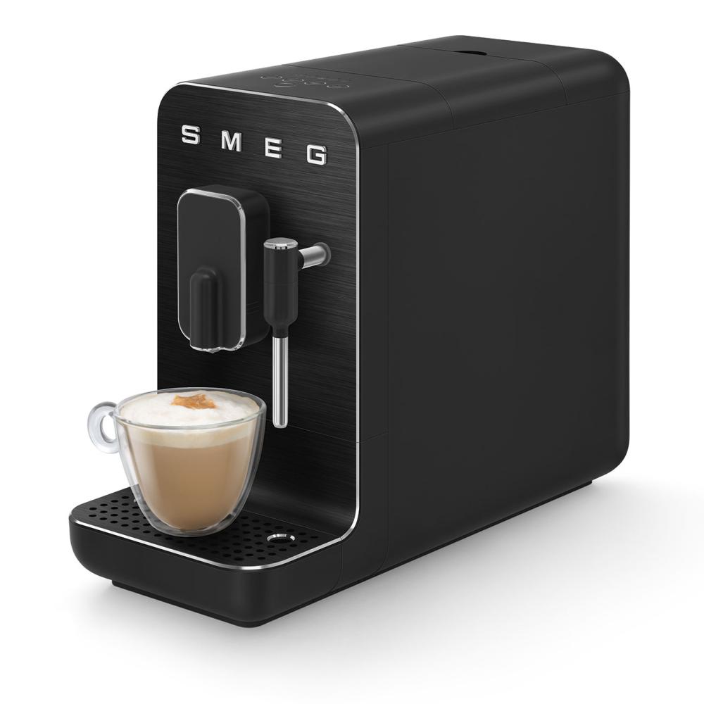 SMEG Automatický kávovar na cappucino 19 barů / 1,4l (EOL)