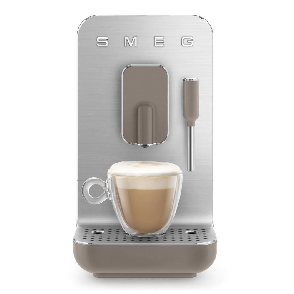 SMEG Automatický kávovar na cappucino 19 barů / 1,4l (EOL)