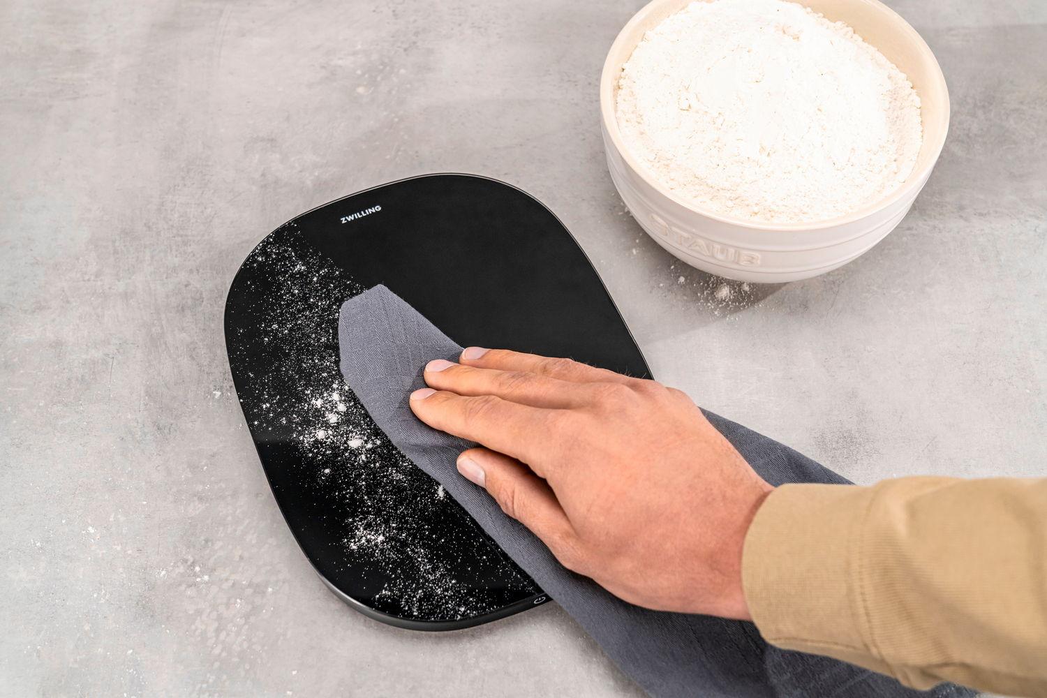 Zwilling ENFINIGY kuchyňská váha digitální nabíjecí (EOL)