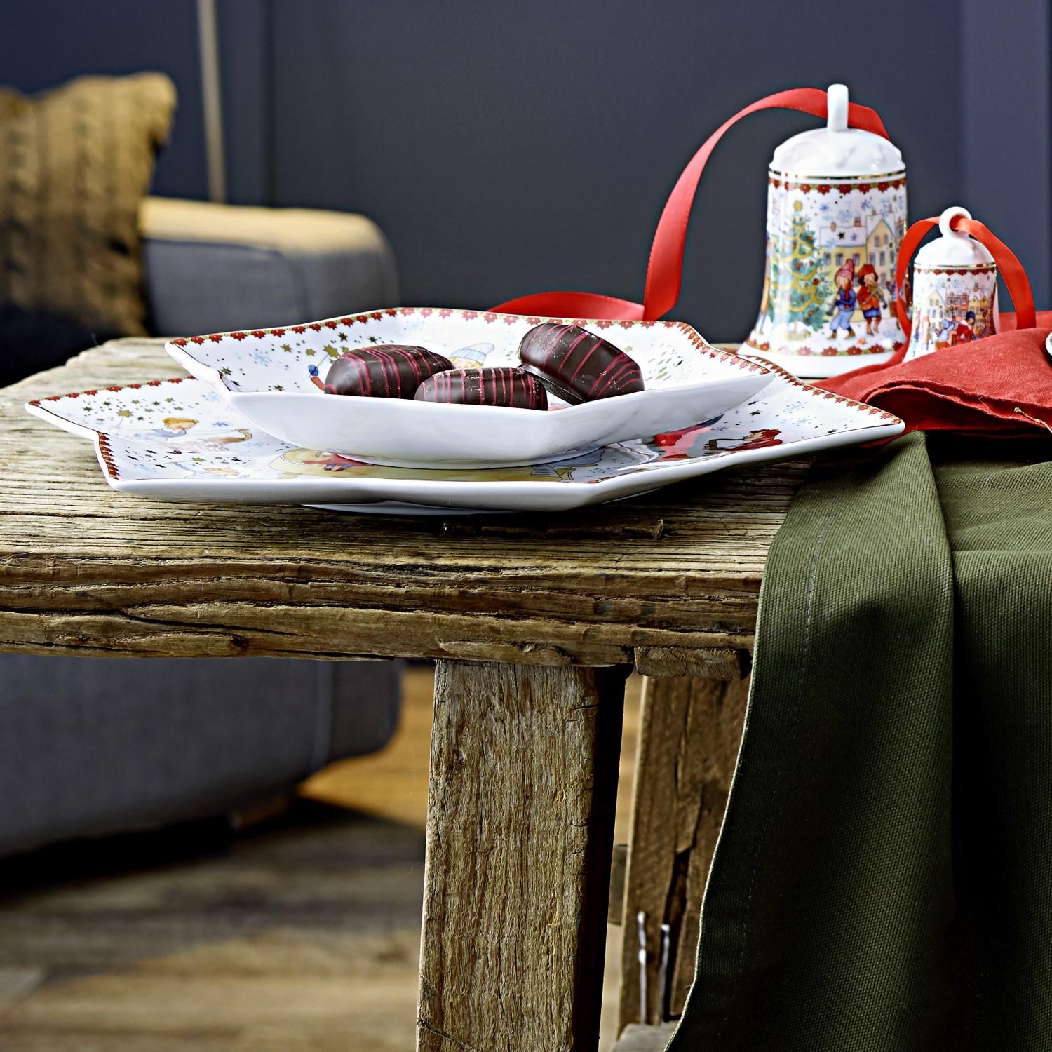 Vánoční talíř ve tvaru hvězdy, Christmas Sounds, Ø 24 cm