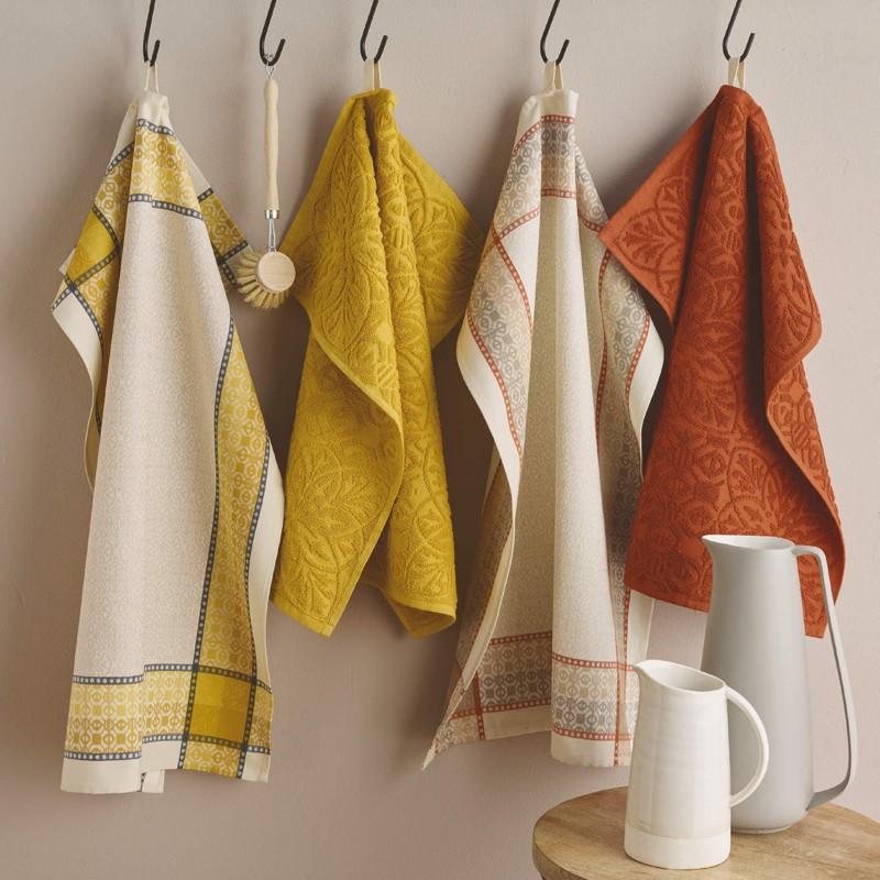 Žakárový běhoun na stůl Luca, 47 x 150 cm, taupe/burnt sienna