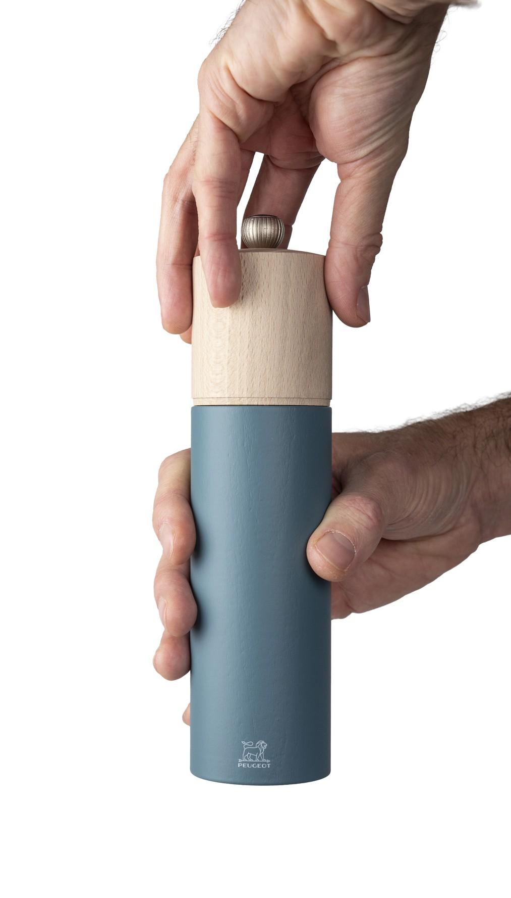 Peugeot Boreal mlýnek na pepř, mořská modrá