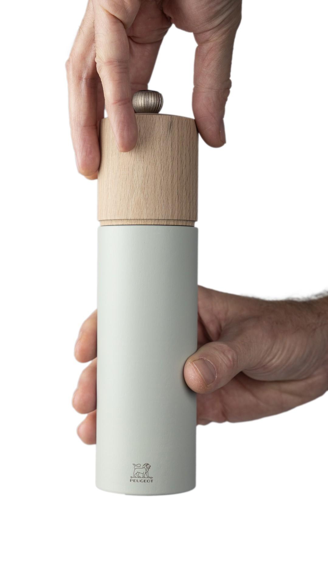 Mlýnek na sůl Boreal, 21 cm, šalvějově zelená