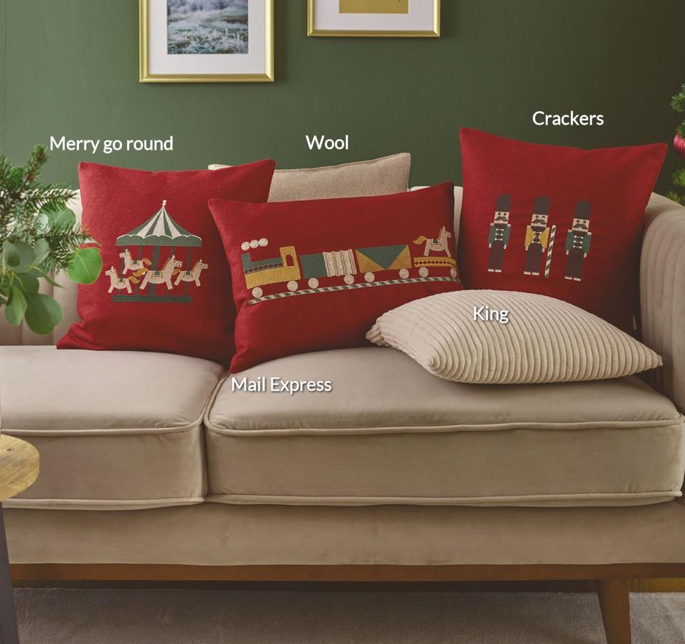 Vlněný povlak na polštář Merry-go-round, 40 x 40 cm, red