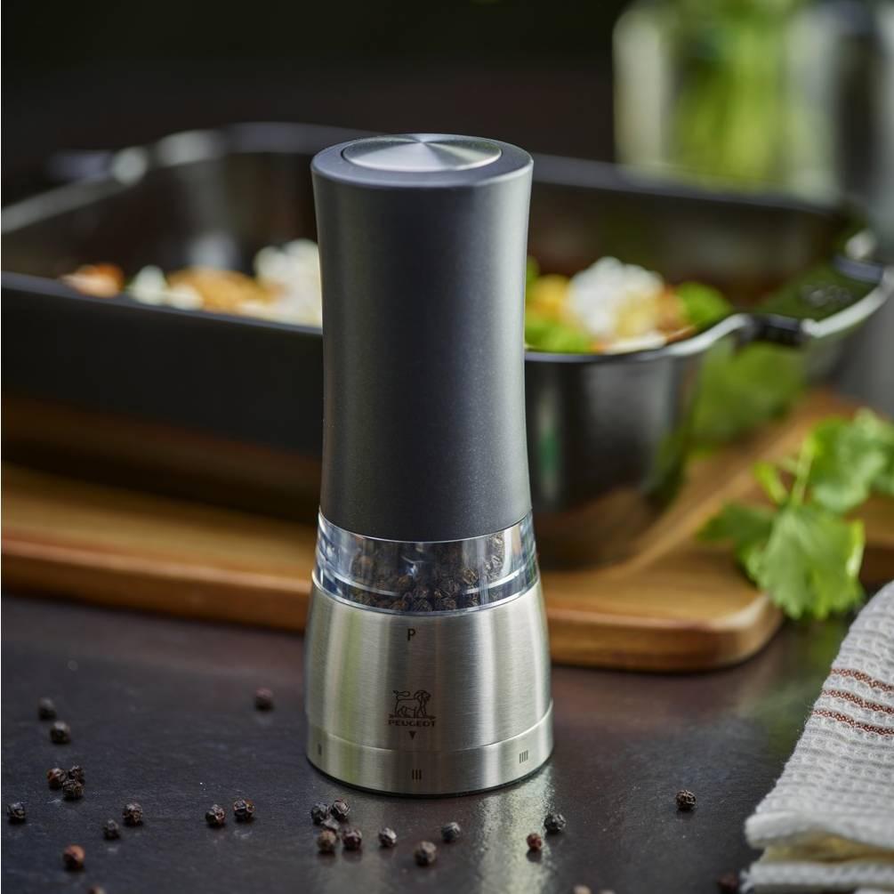Elektrický mlýnek na pepř s osvětlením Daman u´Select, 16 cm