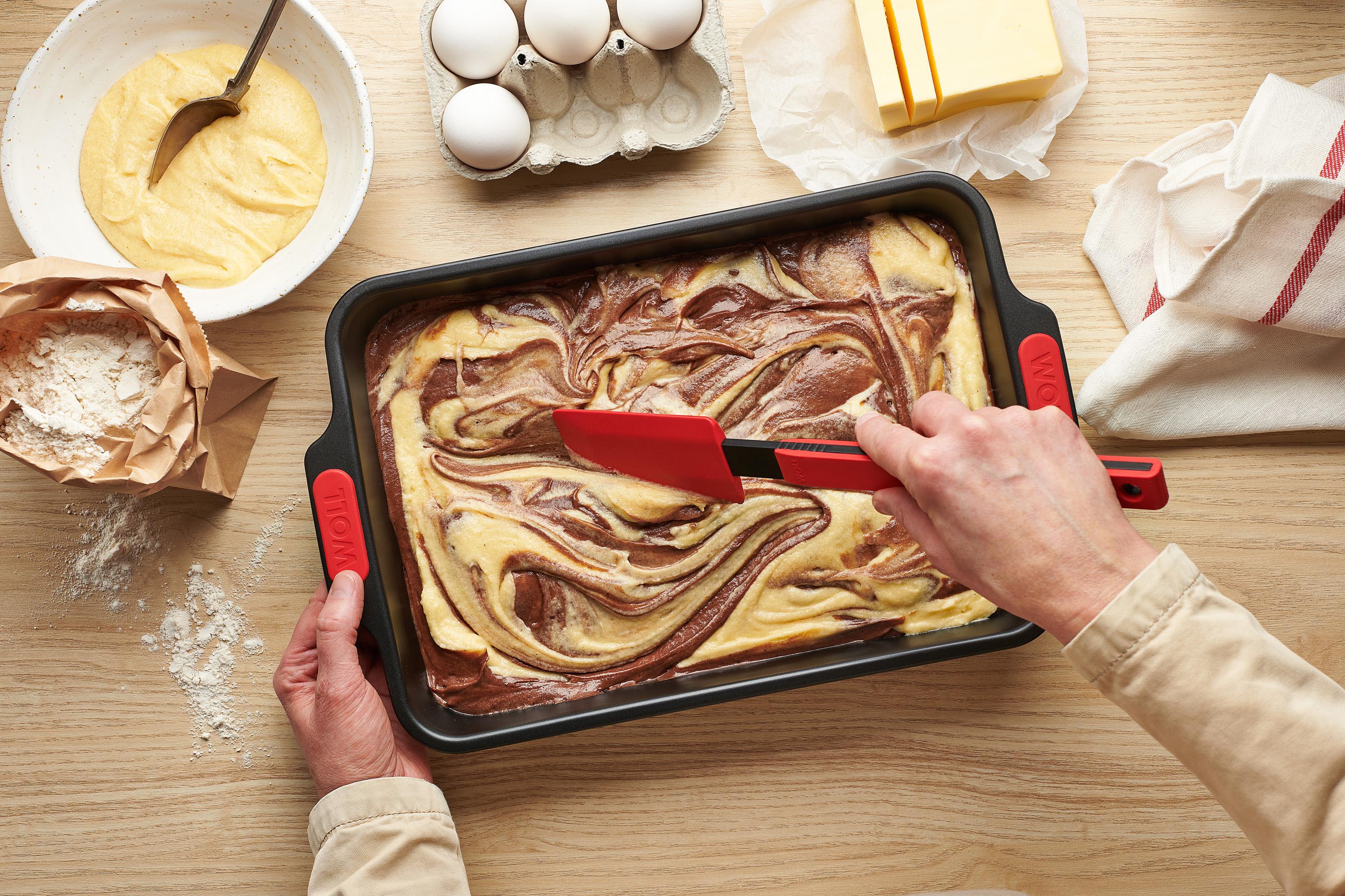 Hluboký plech na pečení s nepřilnavým povrchem, 33 x 23 cm