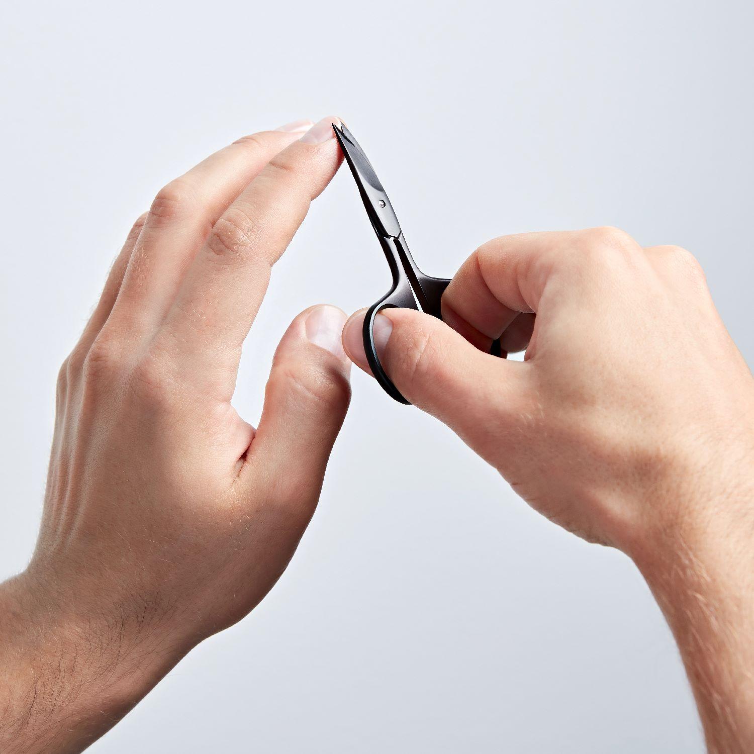 Nůžky na nehty Premium Black, černé