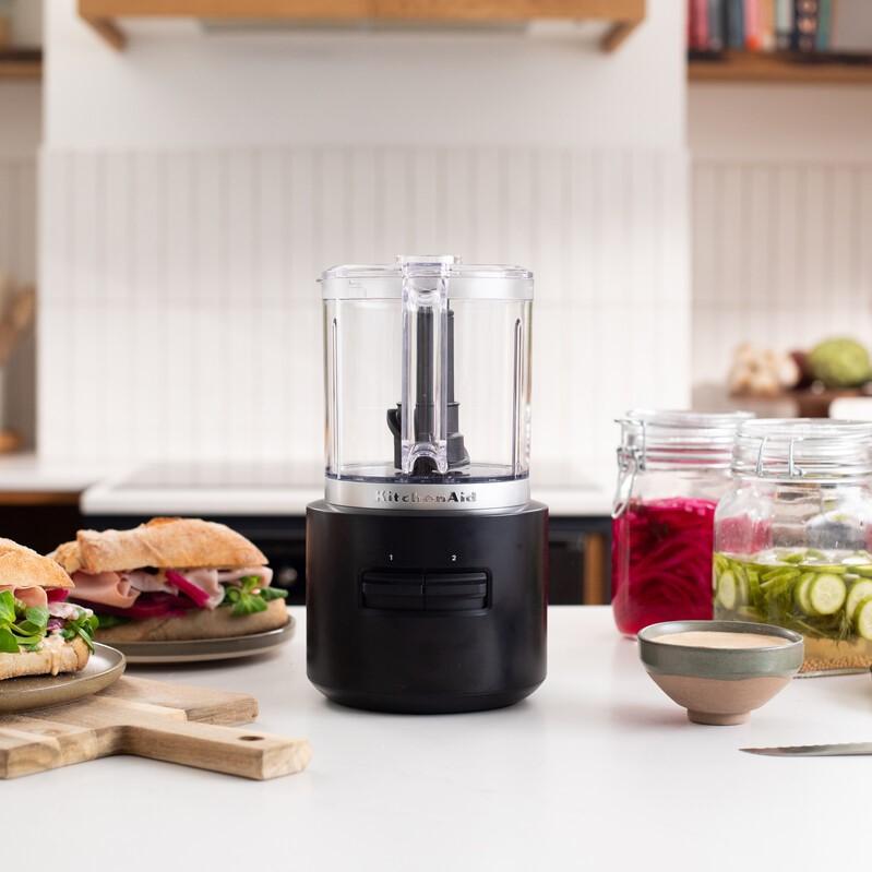 Bezdrátový sekáček GO (bez baterie), 5KFCR500BM, 1,18 l, černá mat 