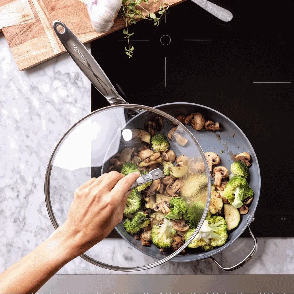 Skleněná poklice, 26 cm