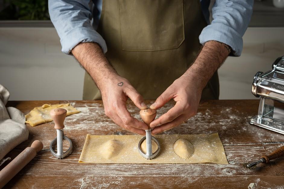 Vykrajovátko na ravioli/sušenky, ovál, 10 cm
