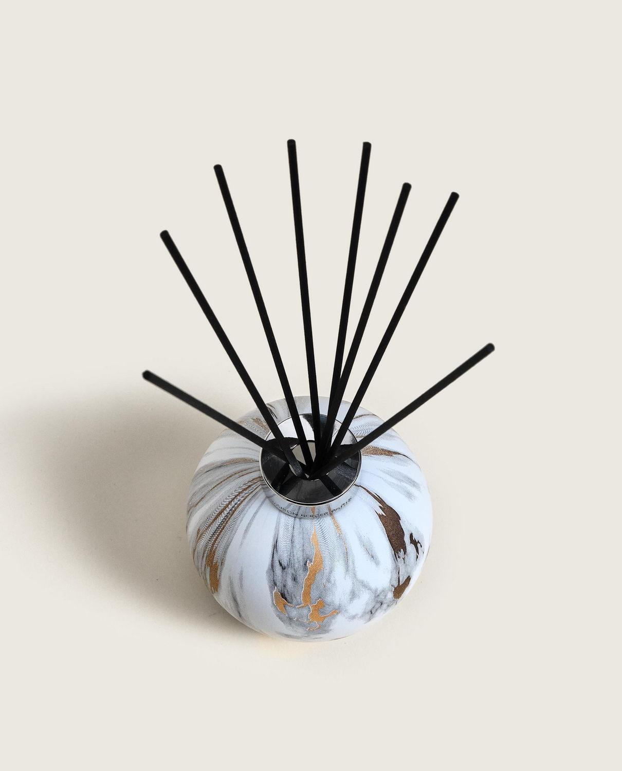 Aroma difuzér Marbure, bílý + náplň Magnolie 180 ml