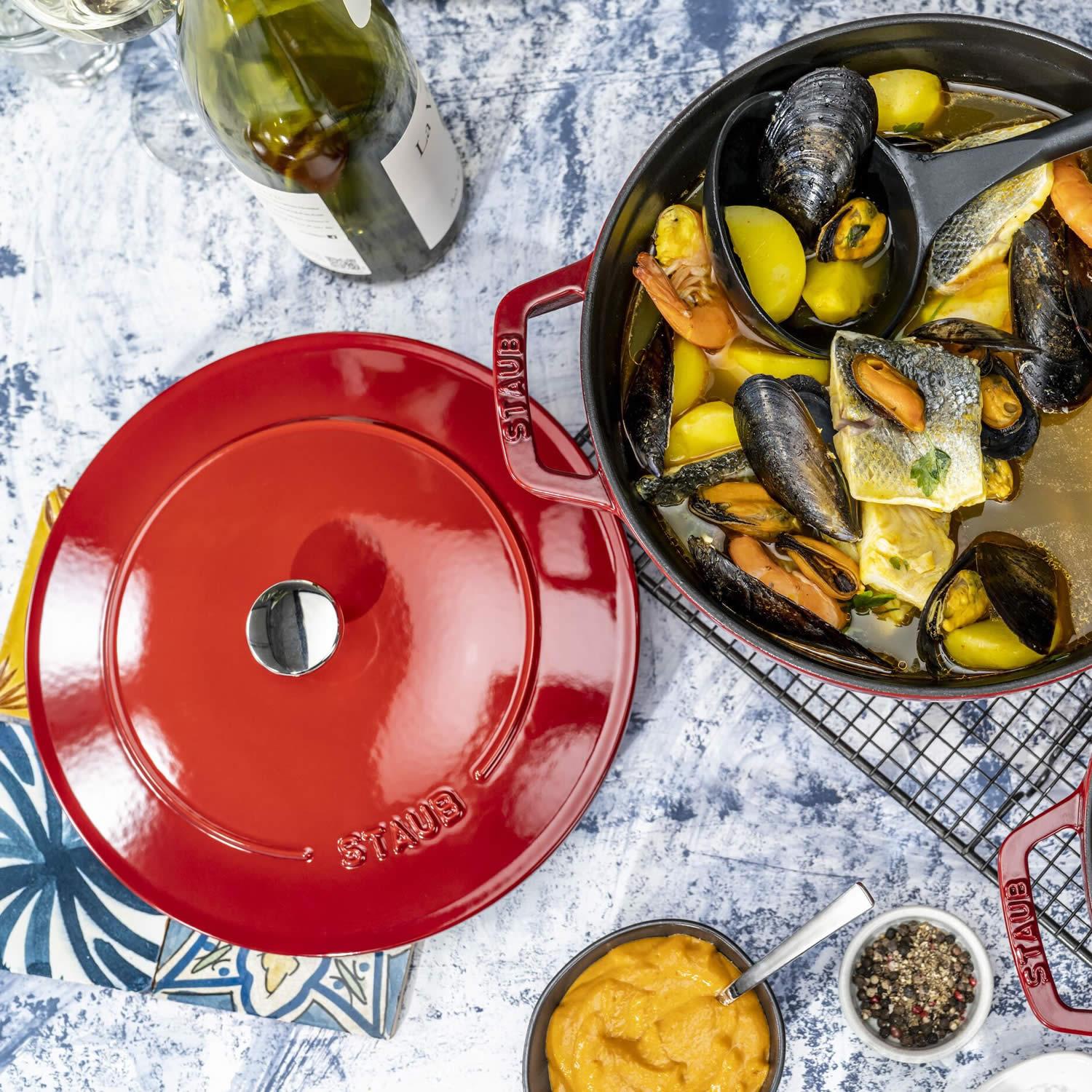 Sada 2v1: litinový hrnec a pánev s poklicí, Ø 24 cm, černá