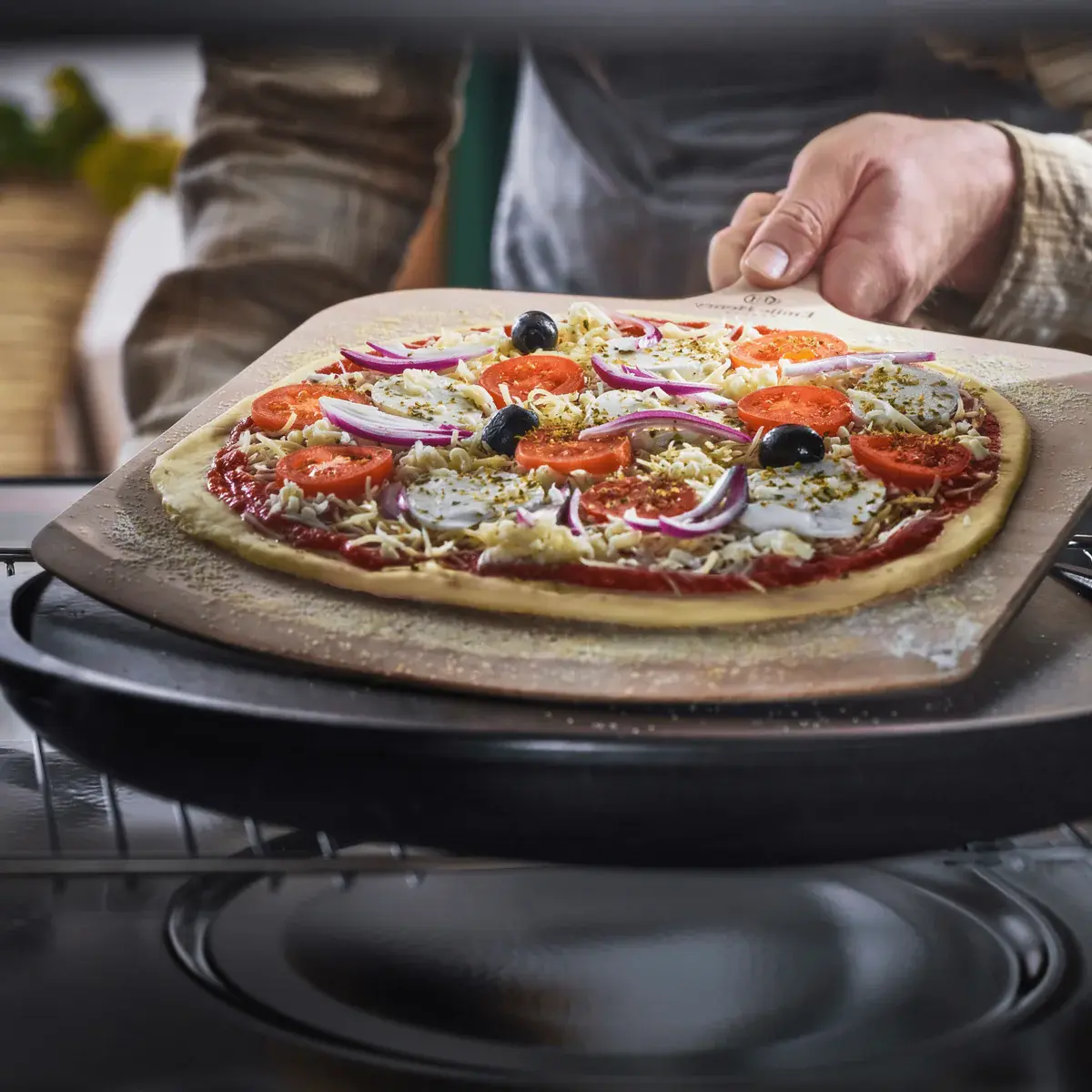 Keramický pizza kámen do trouby i na gril Pizza Station, 42 x 35 cm