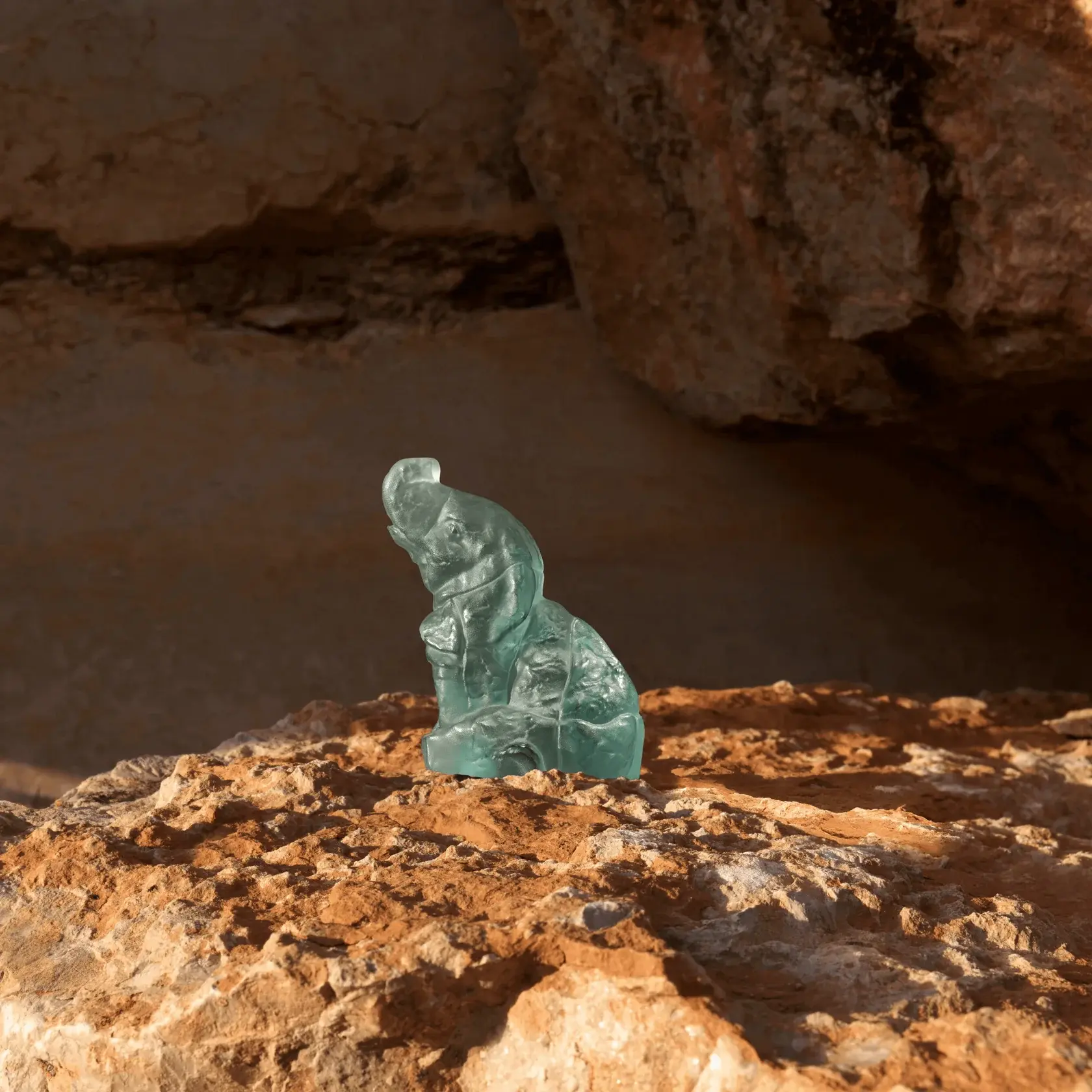 Křišťálová figurka slůněte, kolekce Terramineral, světle modrá