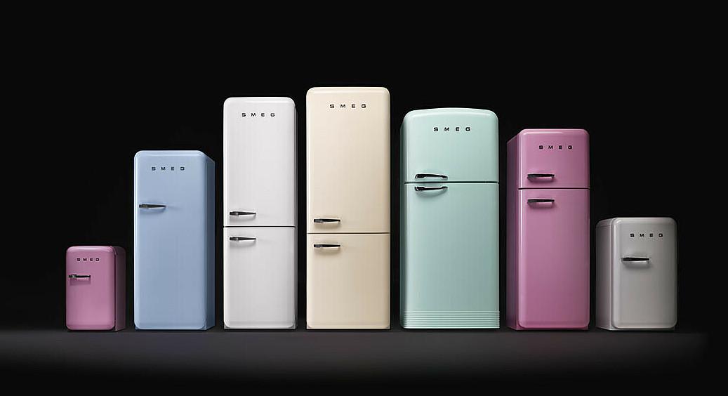 SMEG 50's RS kombinovaná lednice s mrazákem dole 344l/137l otv.pravé 205x70 cm krémová 