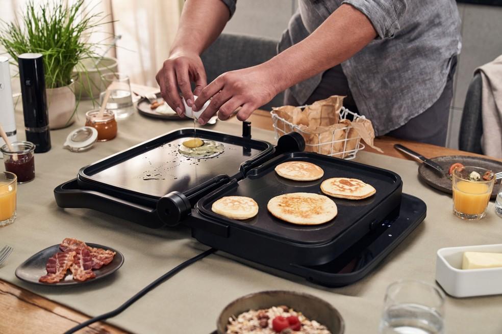 Kontaktní a BBQ gril 2v1 Enfinigy, černá