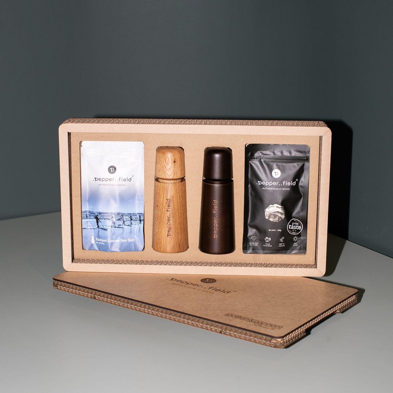 Dárkový set skandinávských mlýnků s Kampotským pepřem (50 g) a mořskou solí (120 g)