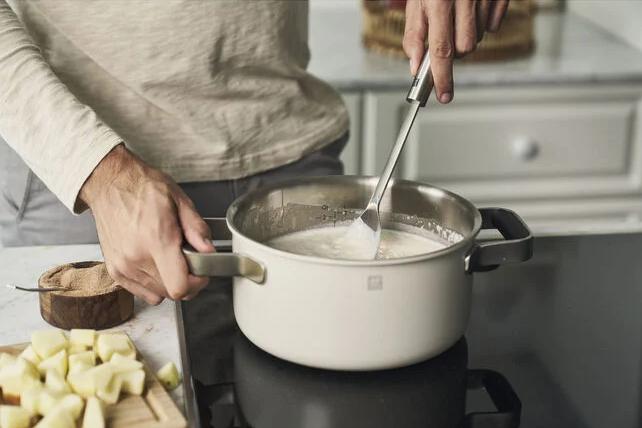 Sada třívrstvého nerezového nádobí Pure, 5 ks, nerezová