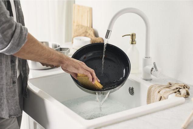 Nepřilnavá pánev Pure s keramickým povrchem, Ø 20 cm, zelená