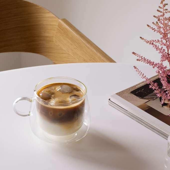 Skleněné šálky na cappuccino Artesano Hot & Cold Beverages, 250 ml, 2 ks