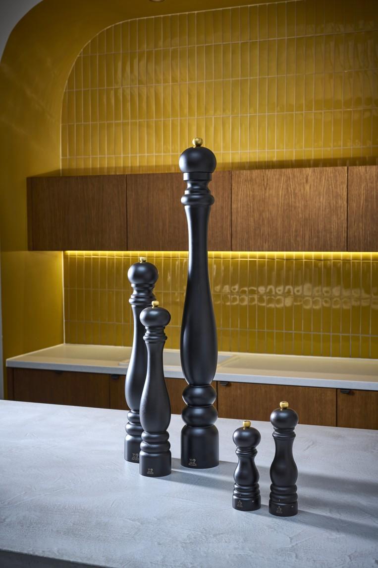 Mlýnek na sůl Paris u’Select Zirlion, 22 cm, čokoládový