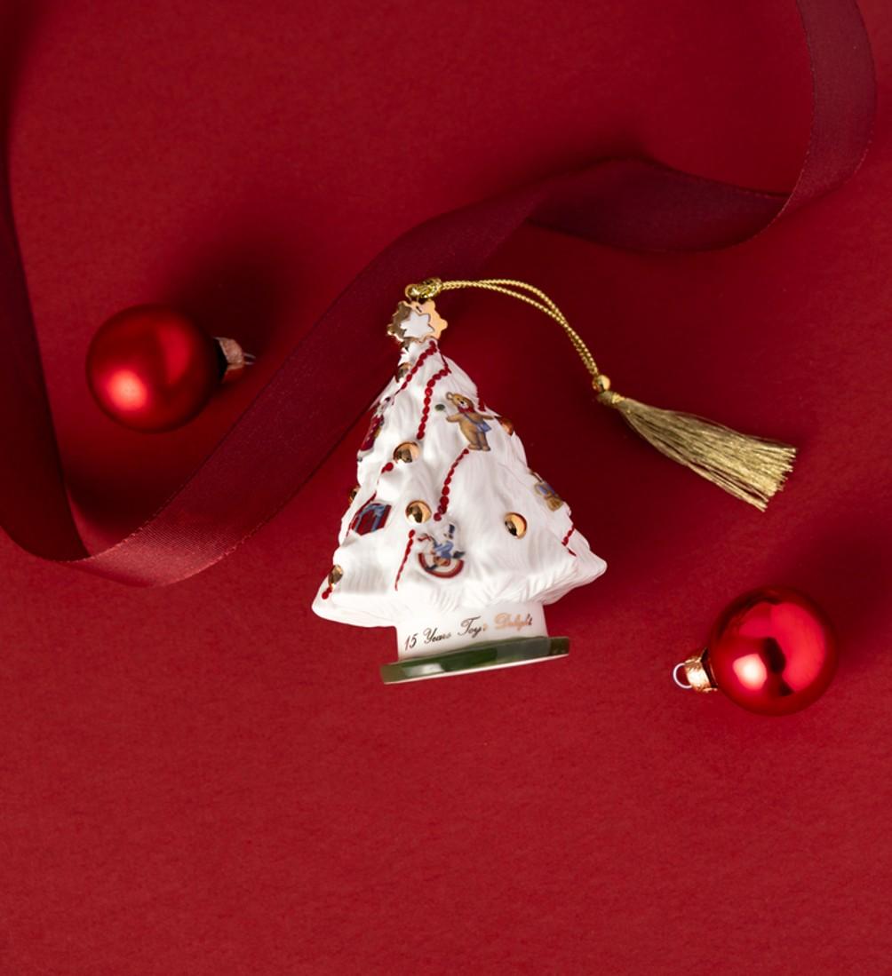 Závěsná porcelánová ozdoba Christmas Classics 2025, Stromeček, 9,8 cm