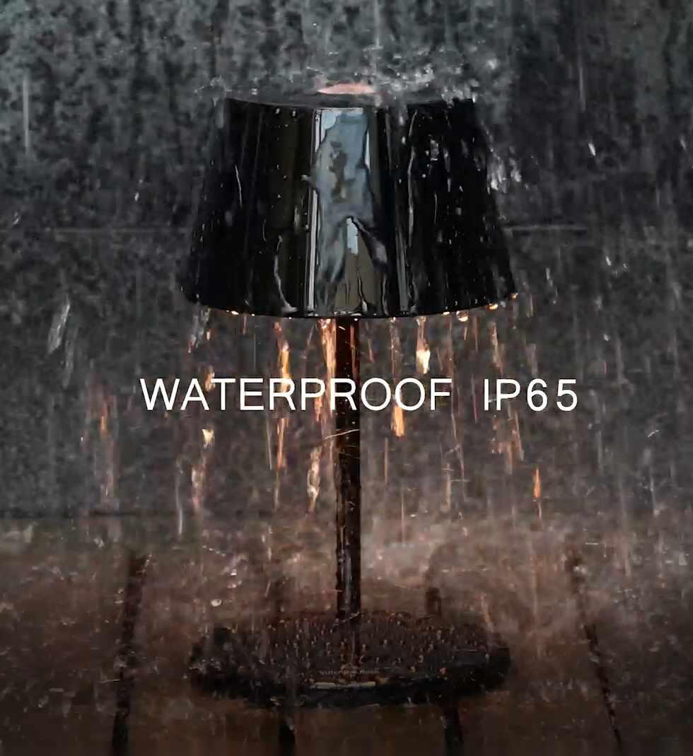 Nabíjecí LED lampa do exteriéru / interiéru Seoul, 20 cm, gold