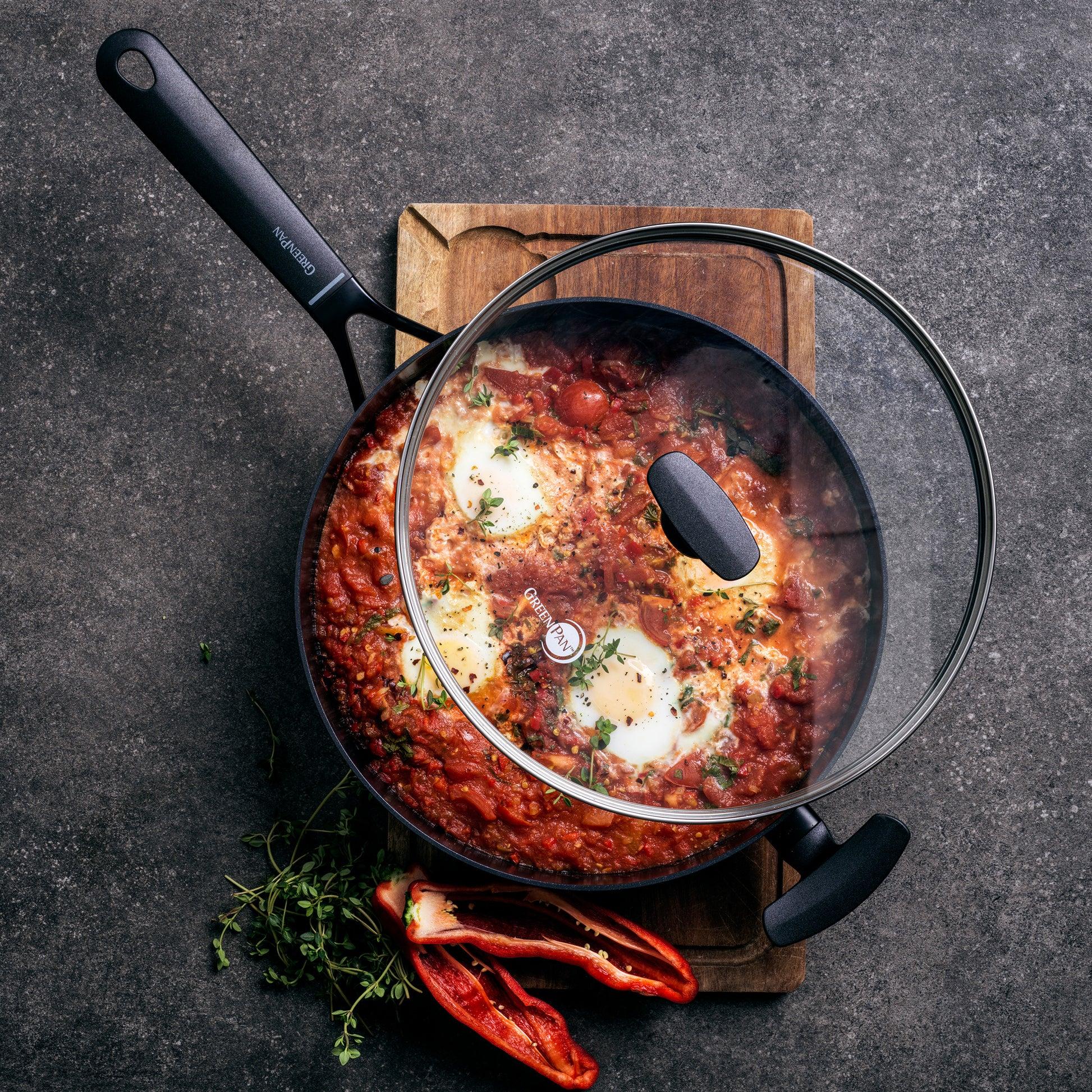 Smart nepřilnavá keramická soté pánev s poklicí, Ø 28 cm, černá