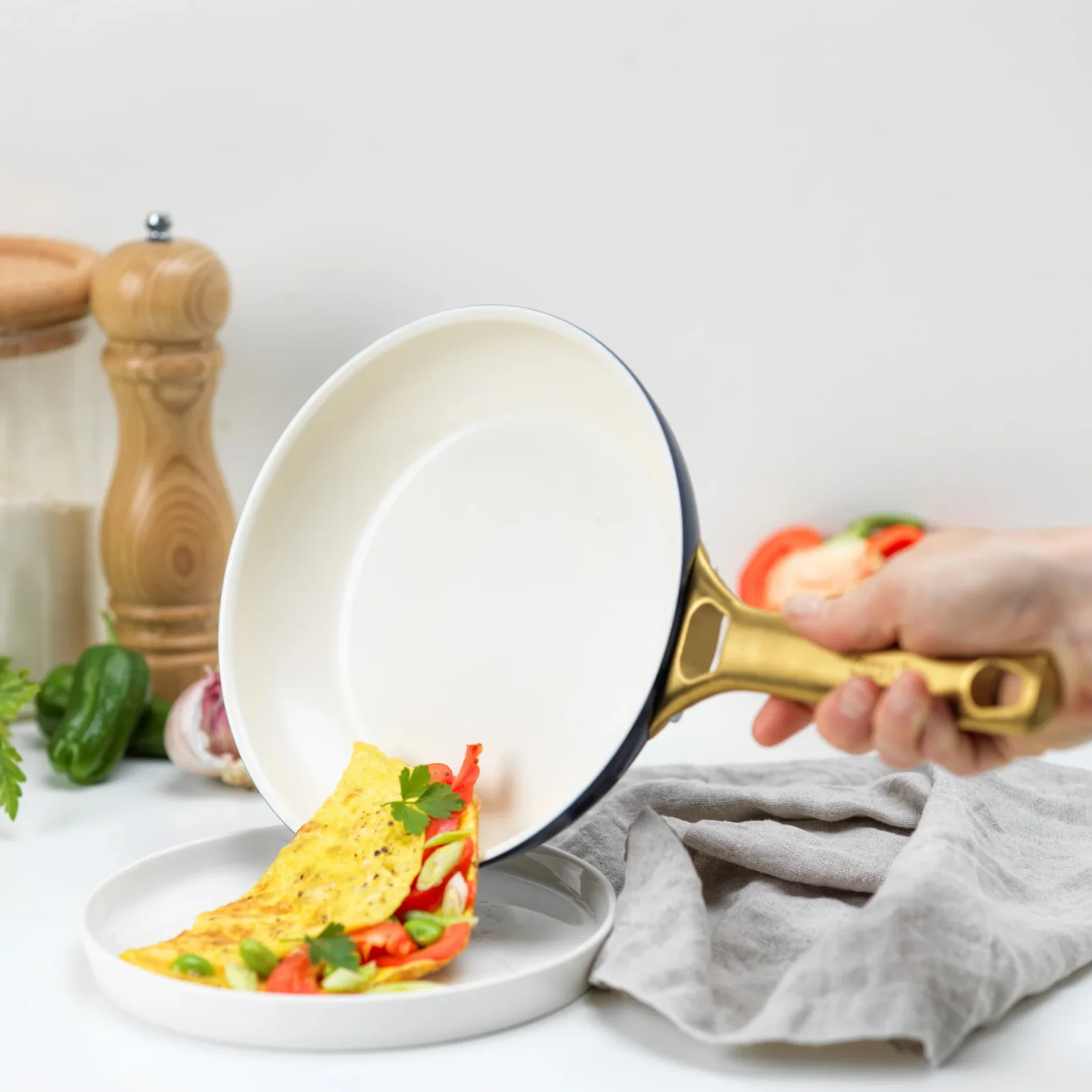 CC008493-001-image6-feature1_non_stick