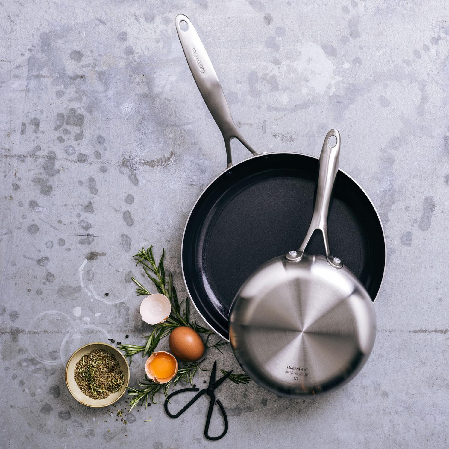 Sada 2 nerezových pánví s keramickým nepřilnavým povrchem, Geneva, Ø 20 a 28 cm