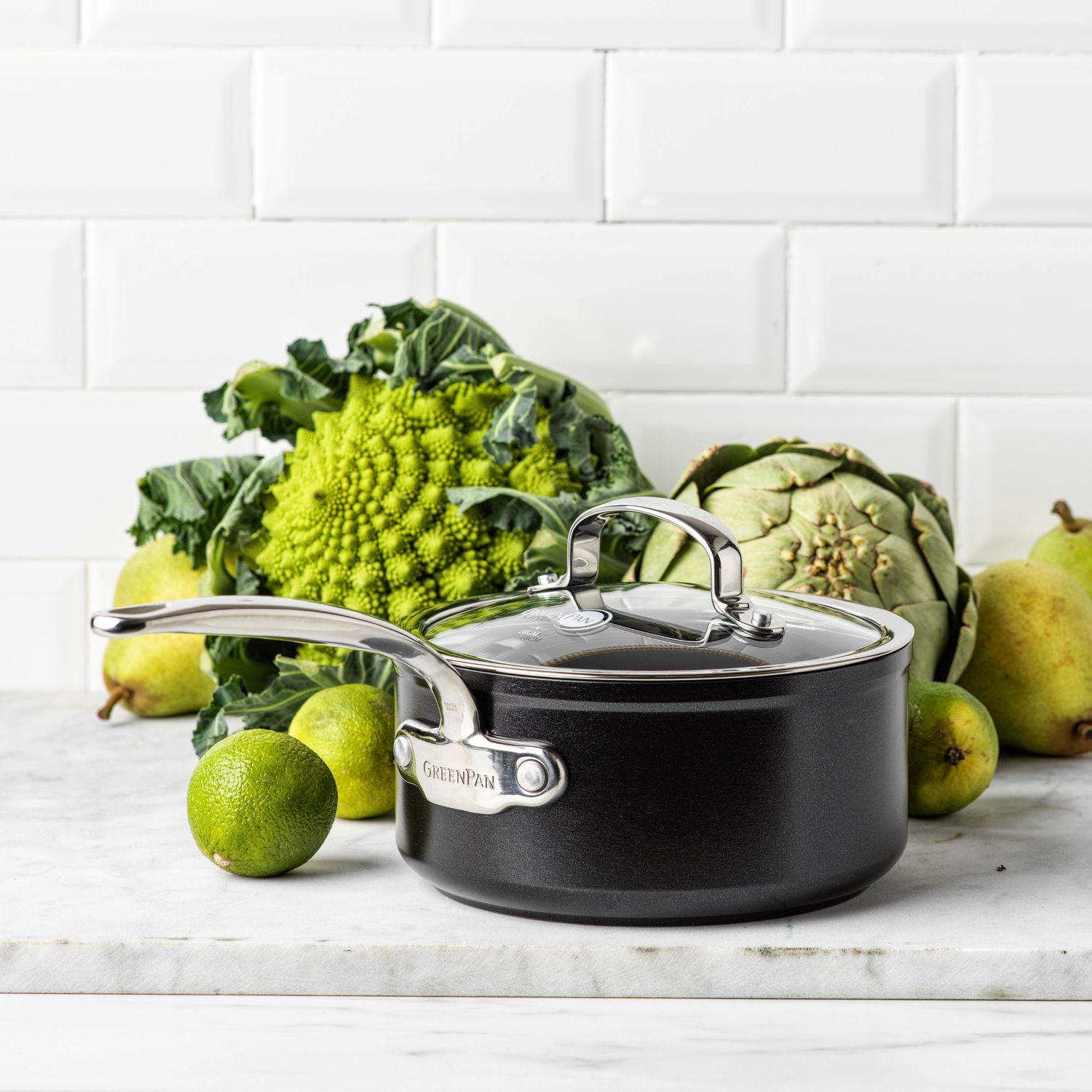 GreenPan BARCELONA PRO omáčník 18 cm s poklicí, černá