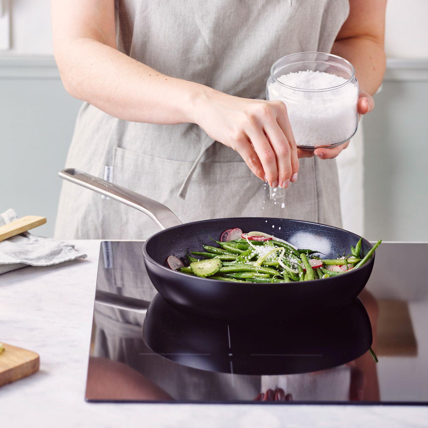 Nepřilnavá keramická pánev Evolution, Ø 24 cm, černá