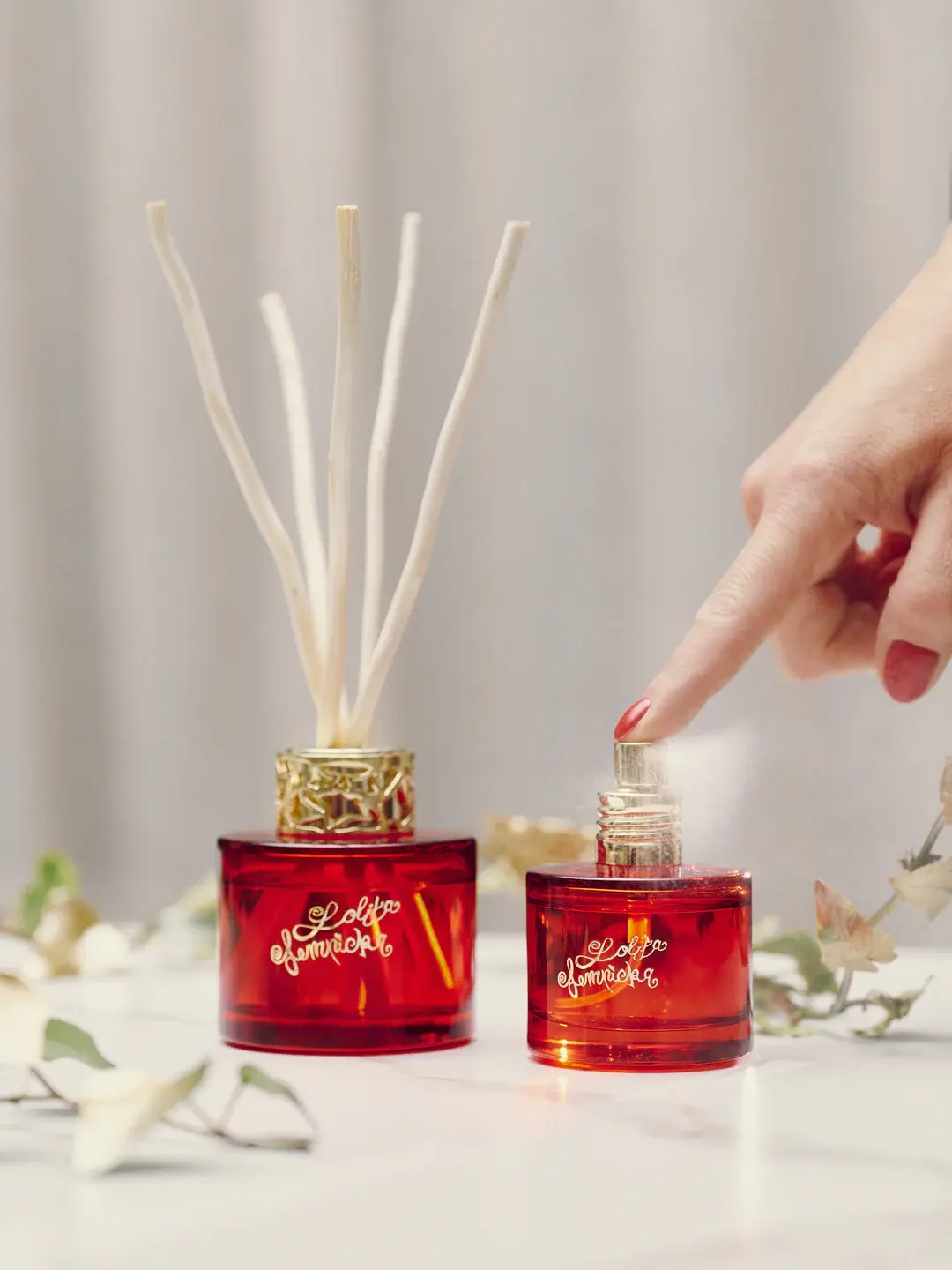 Dárková sada Duo Mini: aroma difuzér s náplní 90 ml + bytová vůně 50 ml, Lolita Lempicka – Sweet
