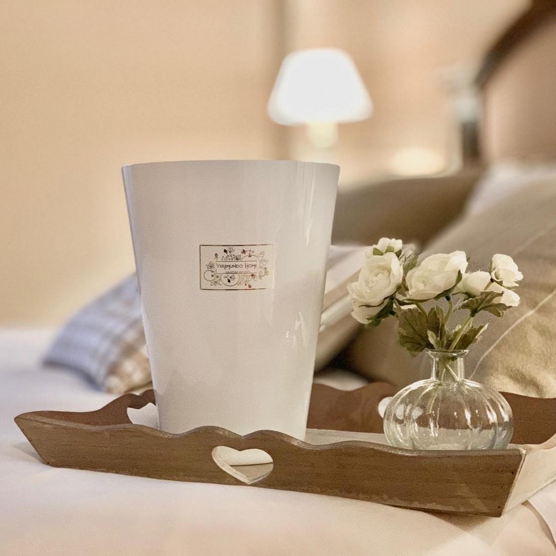 Vonná svíčka Paris Jasmine Rose, 3,45 kg, bílá