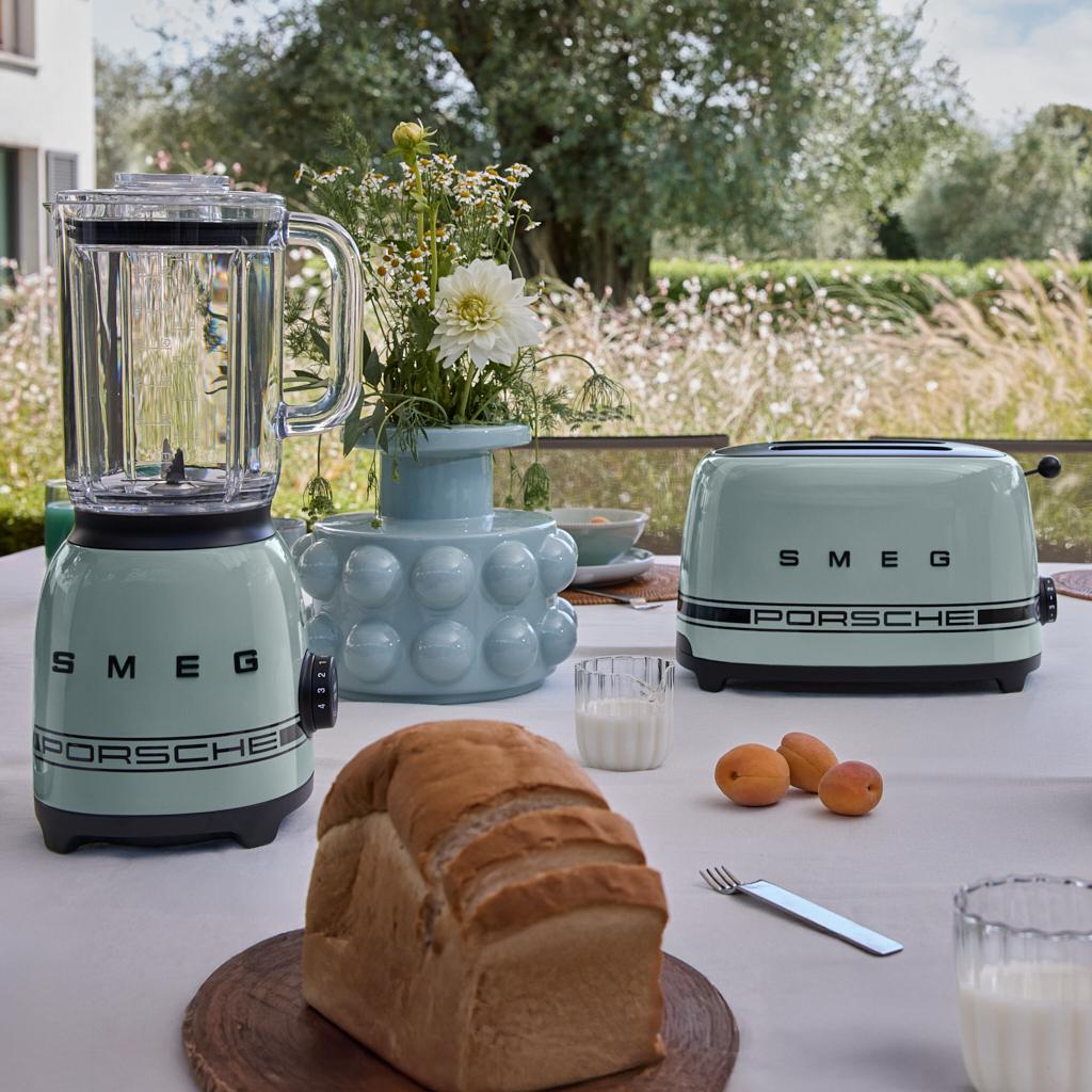 Toustovač Porsche x SMEG, 50's Retro Style, 2x2 950 W, šedozelená