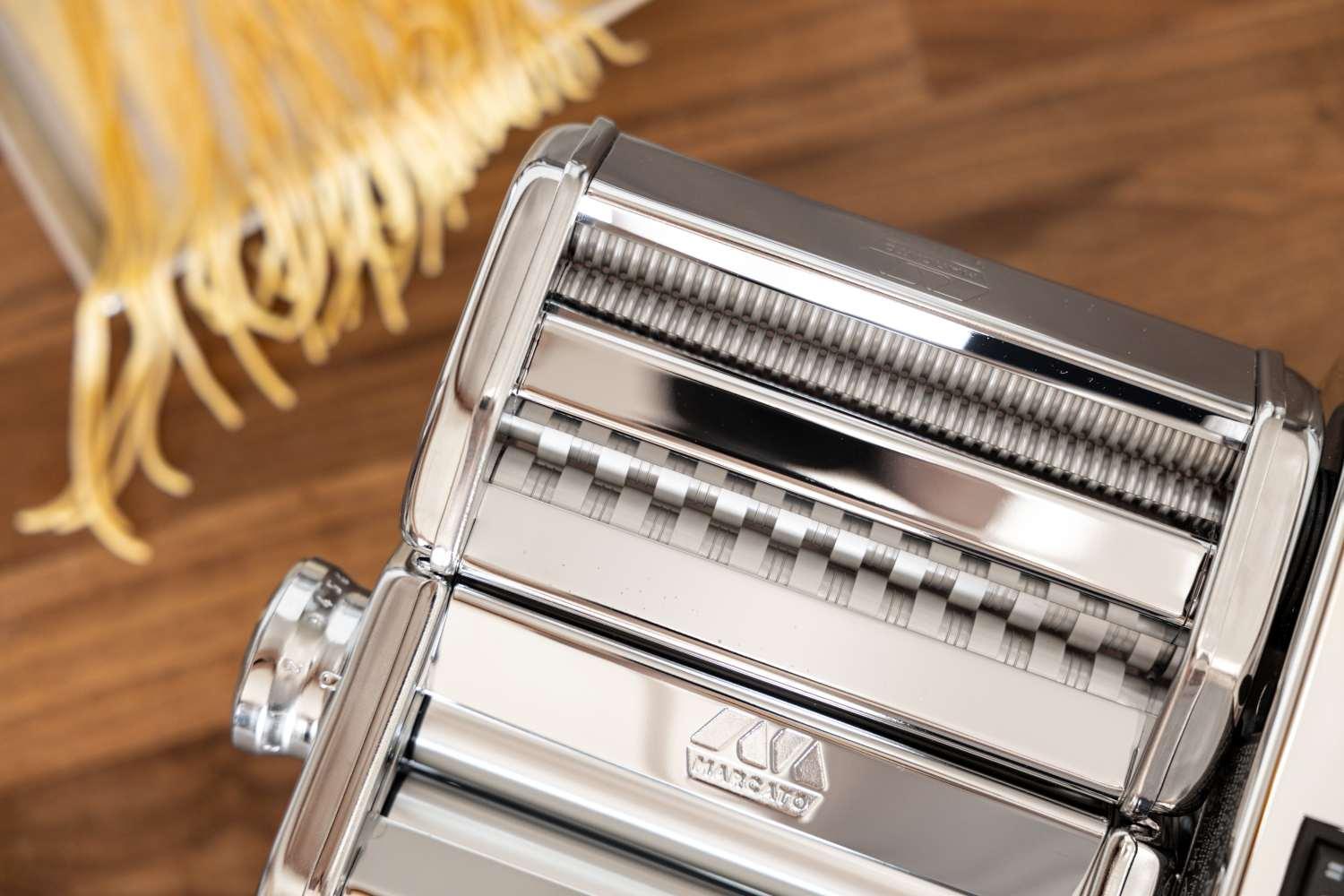 Elektrický strojek na těstoviny Atlasmotor+, nerez