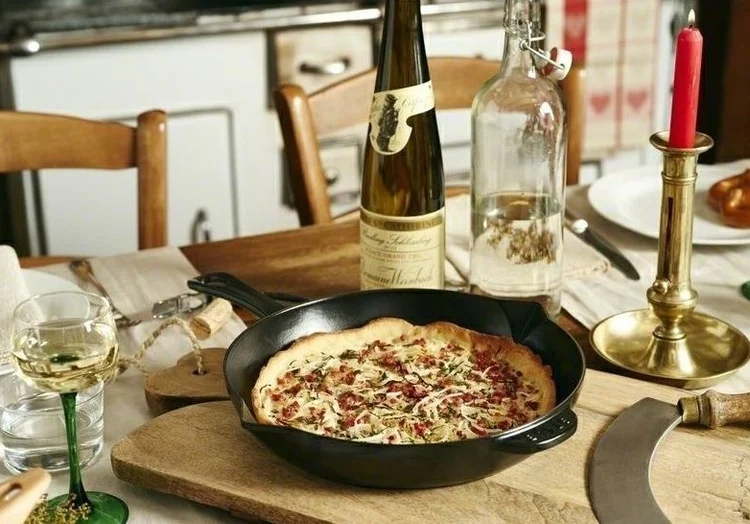 Litinová pánev Staub -– krásná a nezničitelná.