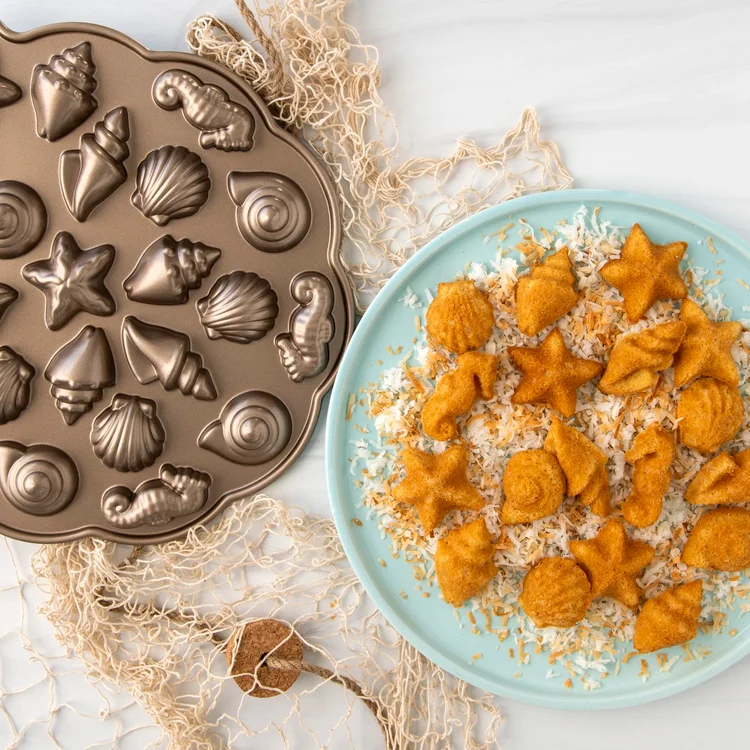 Pecicí kovová forma Nordic Ware Letní morské motivy