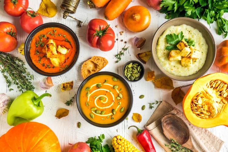 Podzimní polévky plné barev a vietnamská Pho jako bonus – snadná volba pro lepší náladu