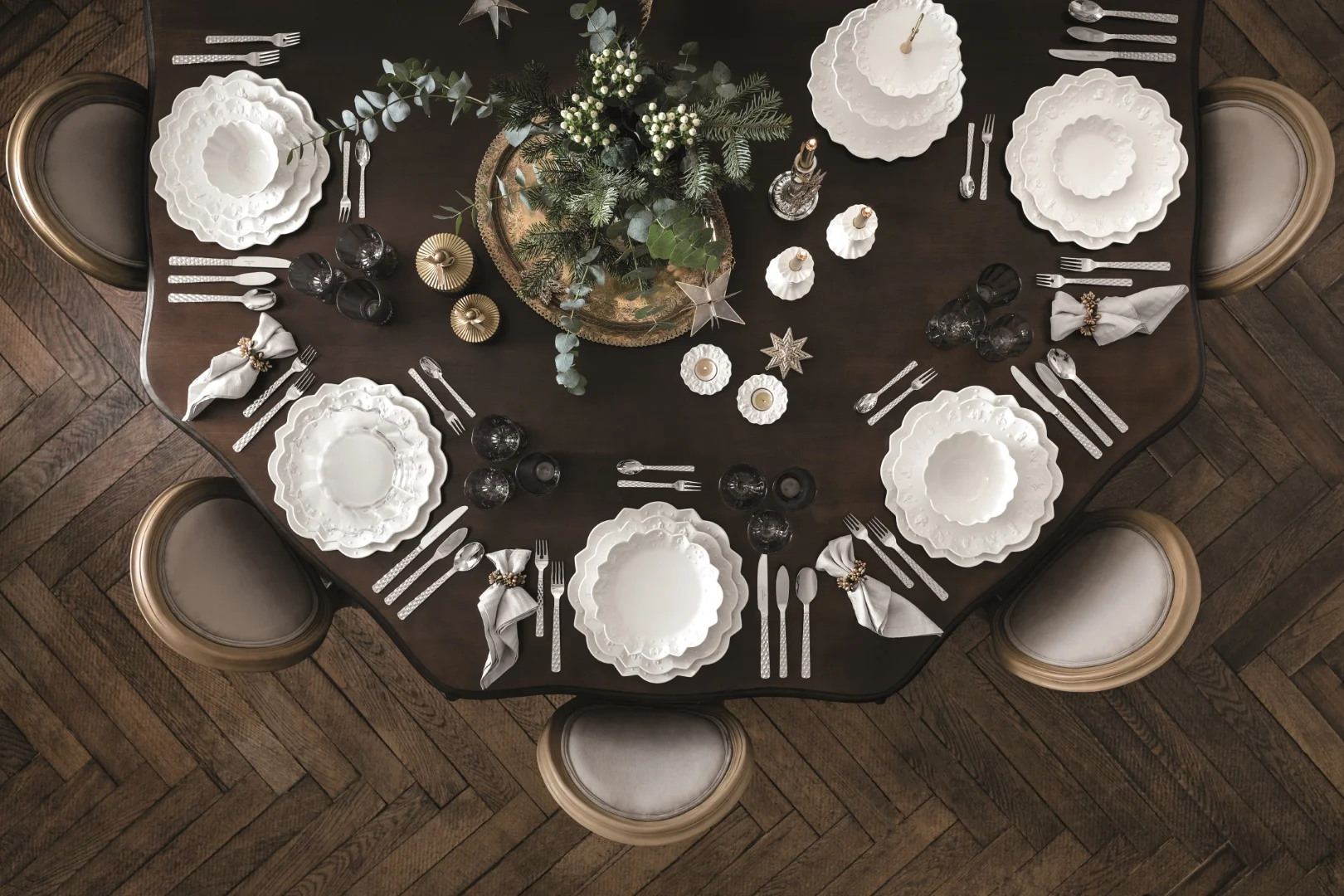 Krásné a slavnostní stolování