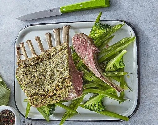 Velikonoční jehněčí kotletky s brokolicí