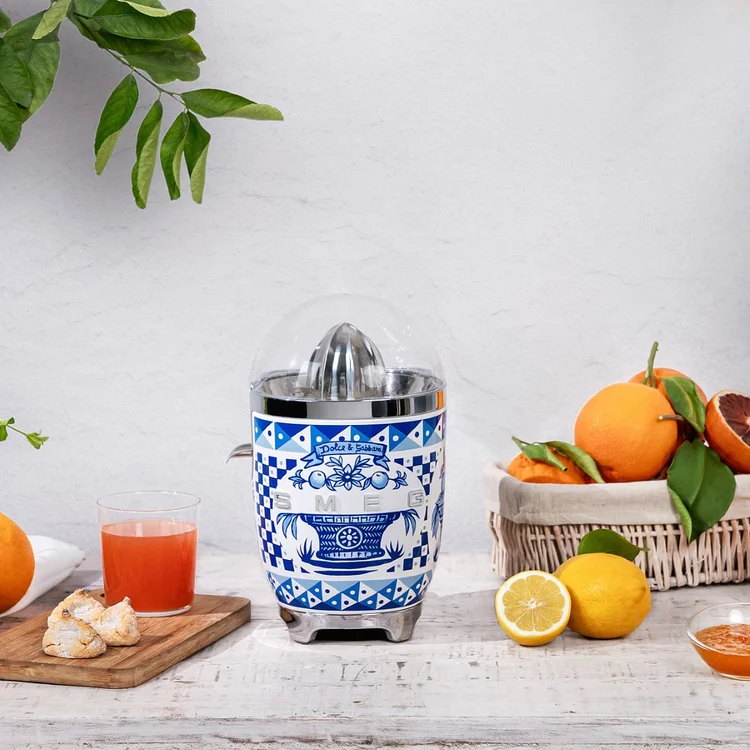 Lis na citrusy / odšťavňovač Smeg Blu Mediterraneo