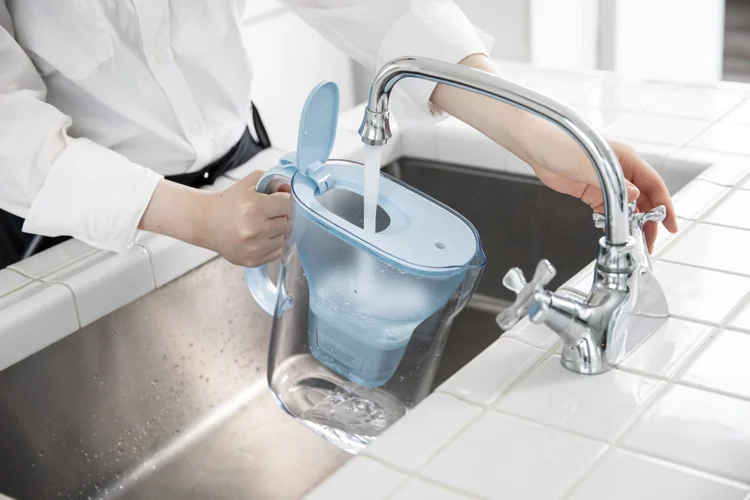 Filtrační konvice Brita Eco Style modrá, objem 2,4 litru