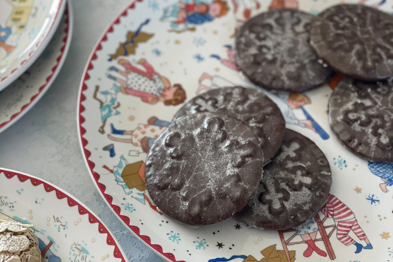 Melasové perníčky s rumovou polevou