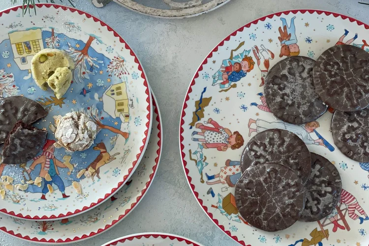 Melasové perníčky s rumovou polevou