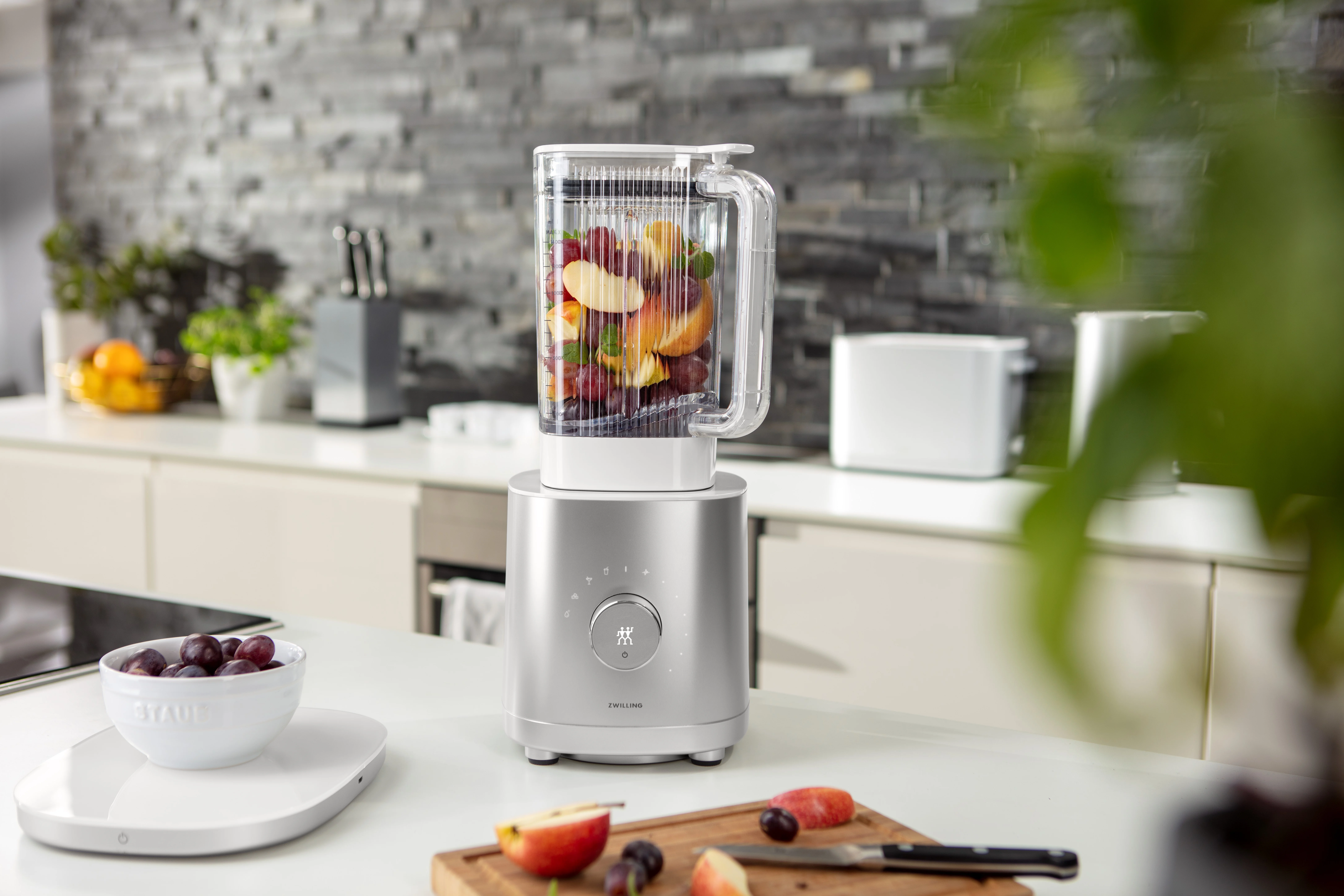 c42bb01b-562a-4a12-ae00-f5b2060e967c